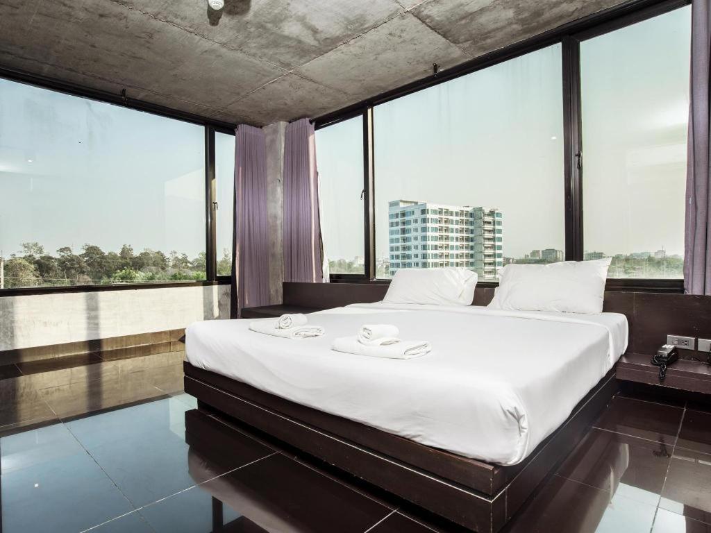 B2 Black Business And Budget Hotel Chiang Mai Eksteriør billede