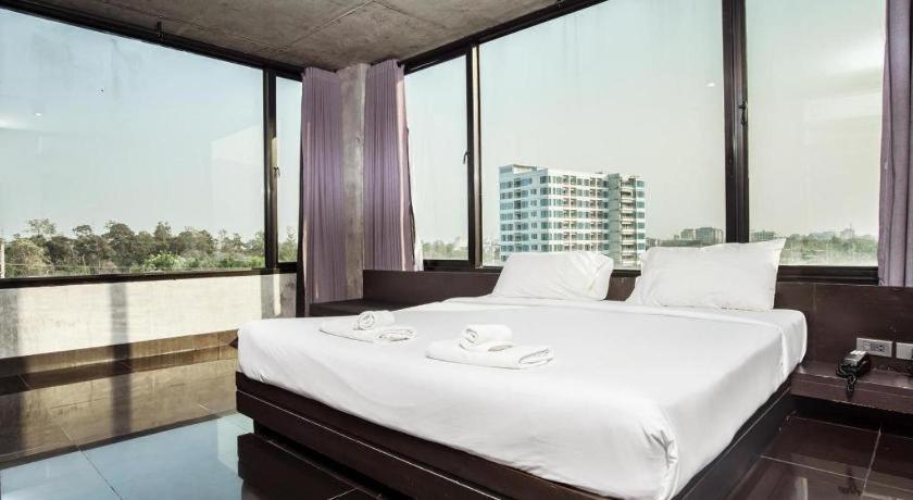 B2 Black Business And Budget Hotel Chiang Mai Eksteriør billede