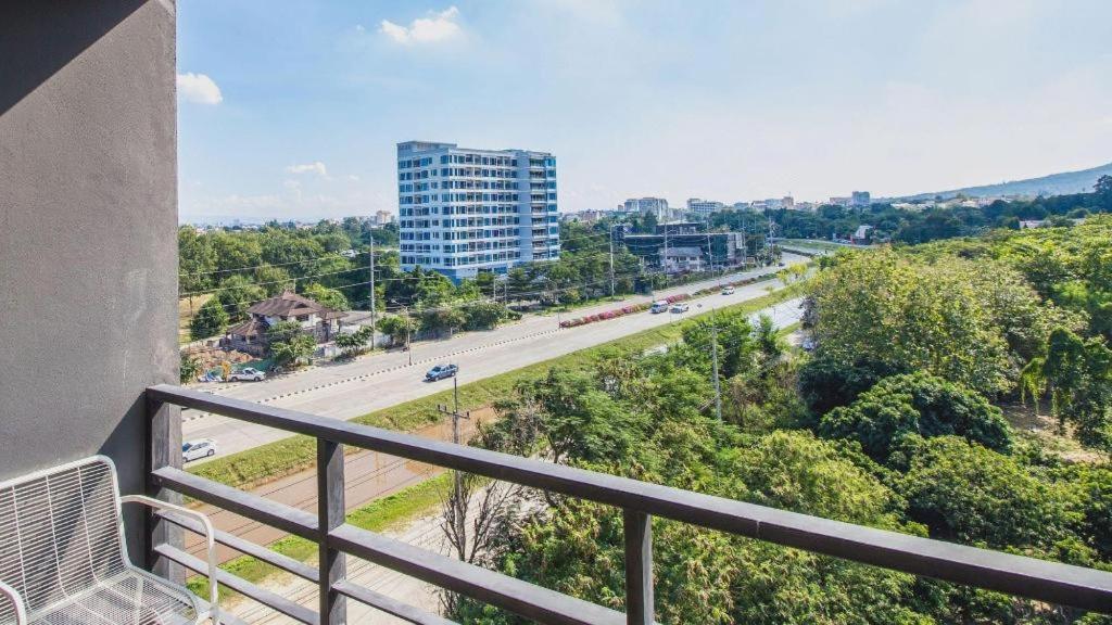 B2 Black Business And Budget Hotel Chiang Mai Eksteriør billede